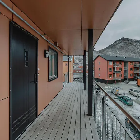 Longyearbyen Apartment *